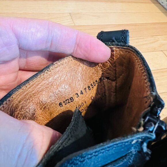 Frye Biker Chelsea Boots Combat Moto Natalie Triple Buckle Black Leather 6.5 B - Picture 5 of 16